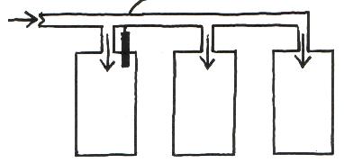 Skizze: Positionierung des Grenzwertgebers bei Kunststoff-Batterietanks mit Obenbefüllung